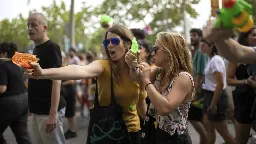 Barcelona anti-tourism protesters fire water pistols at visitors | CNN