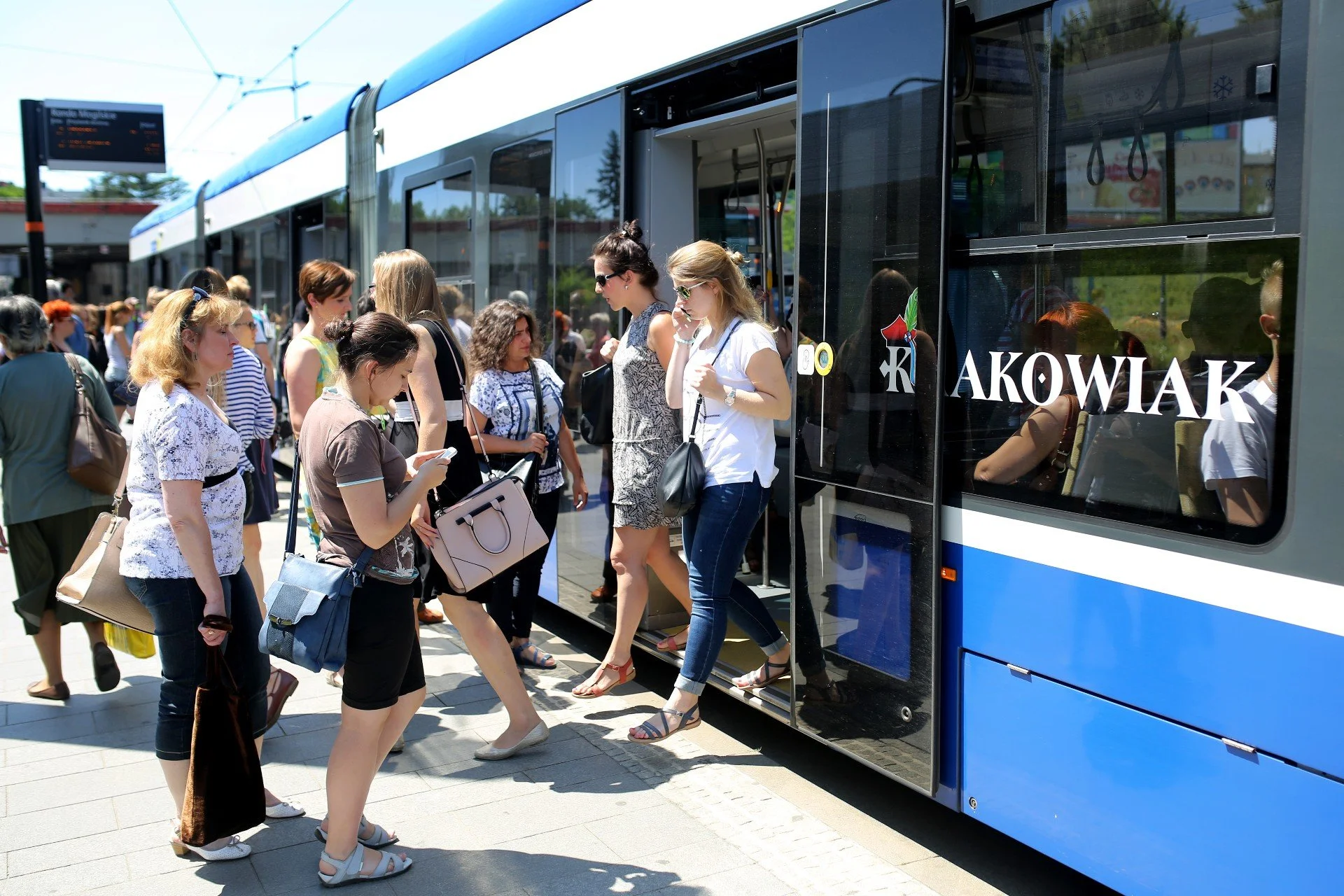 W Krakowie ma pojawić się 90 nowych tramwajów bydgoskiej produkcji PESA. Wraca temat budowy linii na Azory!